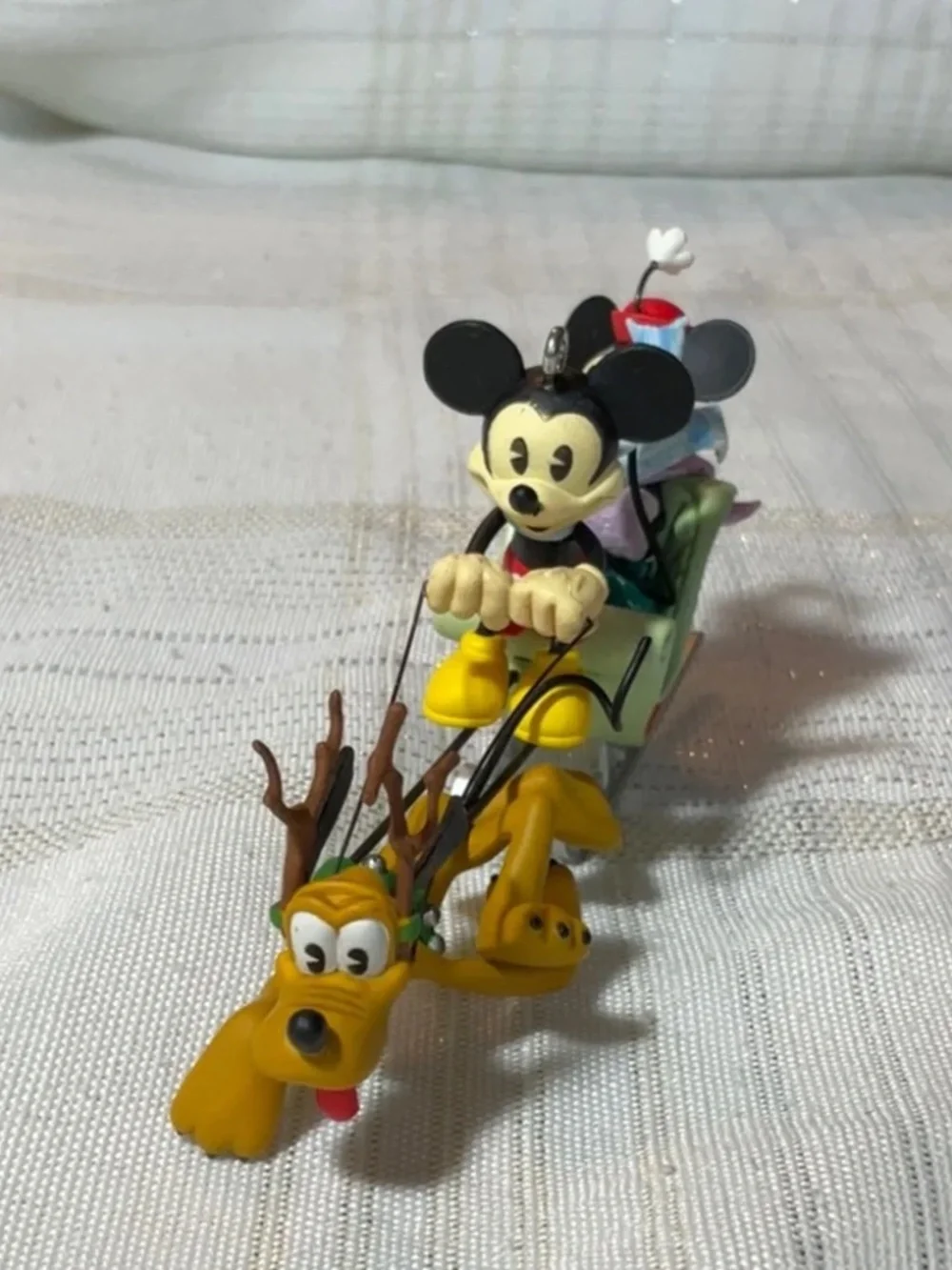 DISNEY Mickey, Minnie and Pluto. 2006 “Sleigh Ride”.Keepsake handcrafted